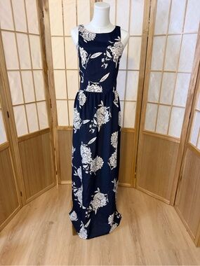 Vince Camuto Navy Maxi Dress with White Floral Print